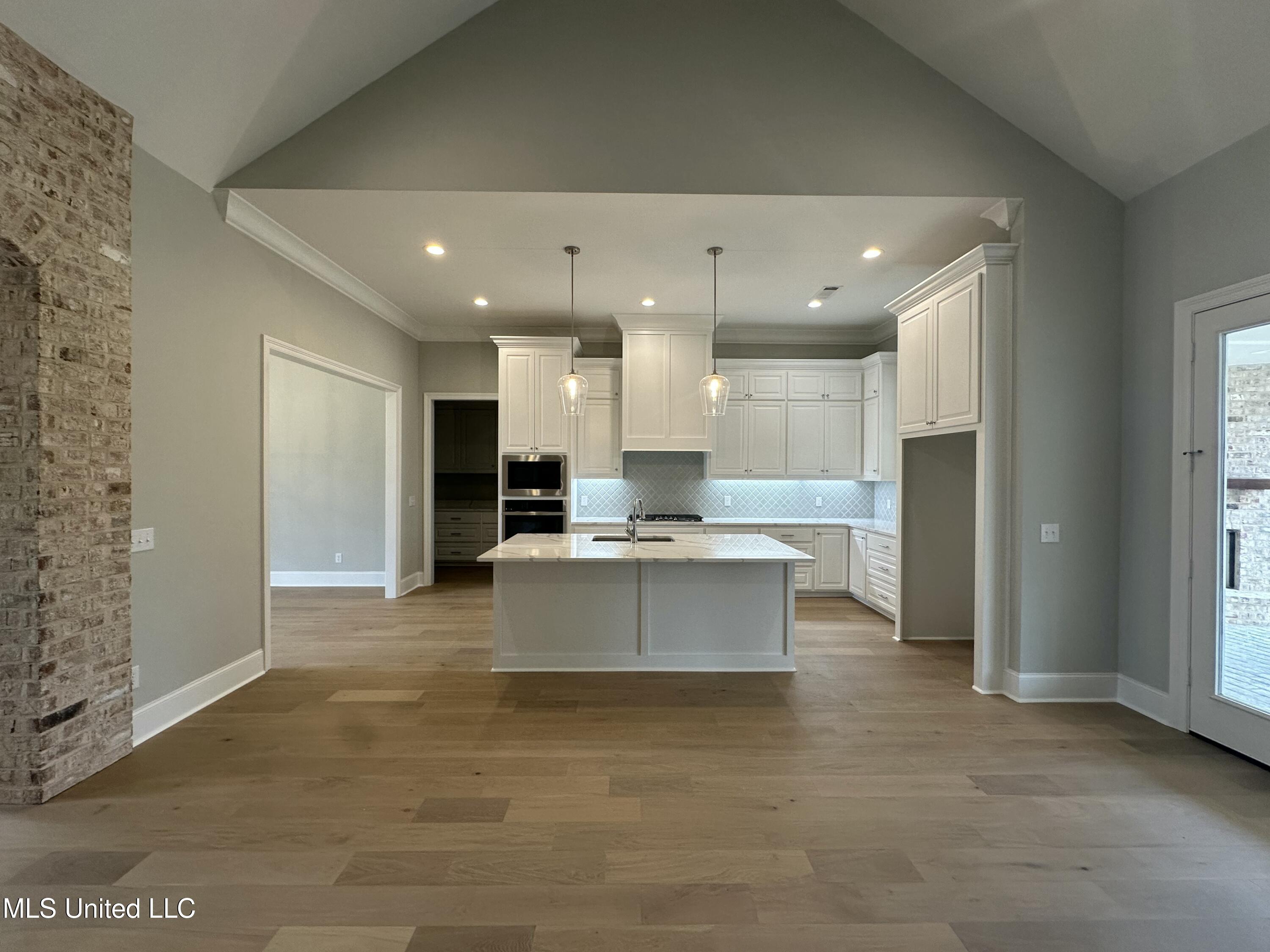 377 Wellstone Place Madison, MS 39110 - Photo 7 of 36 IMG_4712