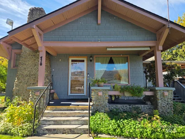 $305,000 | 710 Idaho Street, Kamiah, ID 83536