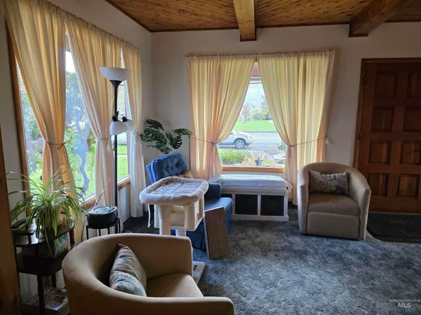 $305,000 | 710 Idaho Street, Kamiah, ID 83536