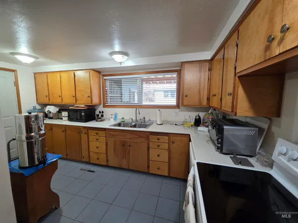 $305,000 | 710 Idaho Street, Kamiah, ID 83536