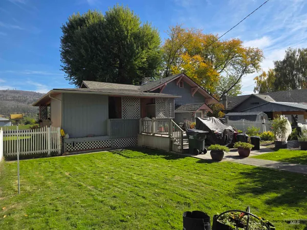 $305,000 | 710 Idaho Street, Kamiah, ID 83536