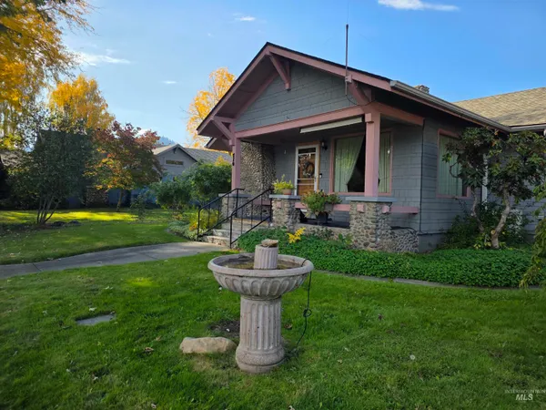 $305,000 | 710 Idaho Street, Kamiah, ID 83536