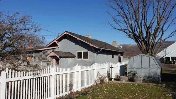 $305,000 | 710 Idaho Street, Kamiah, ID 83536