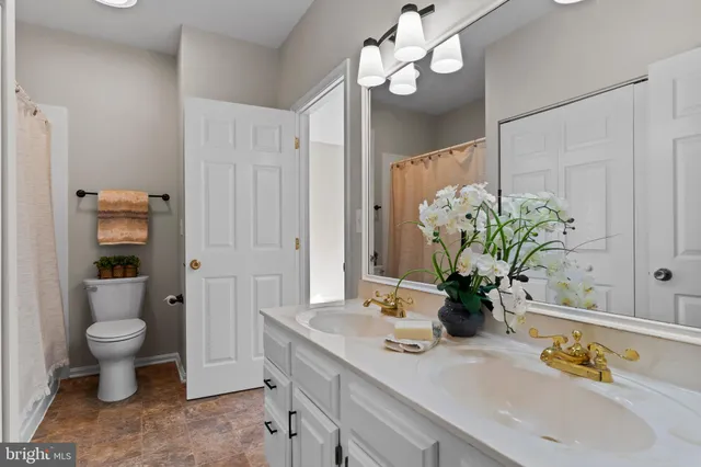 $348,000 | 1322 Georgetown Circle, Carlisle, PA 17013