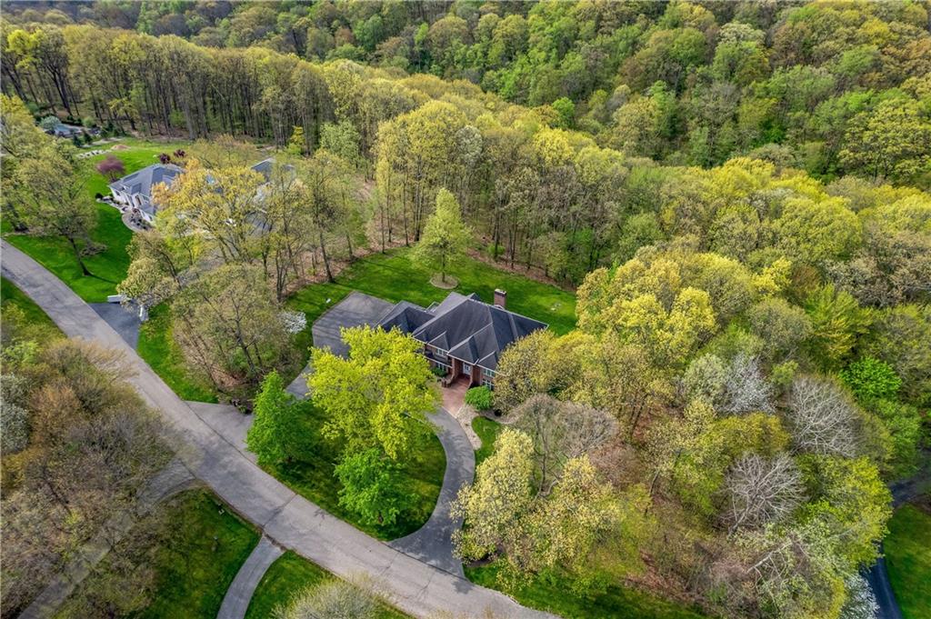 140 Cedar Ridge Butler, PA 16001 - Photo 4 of 41