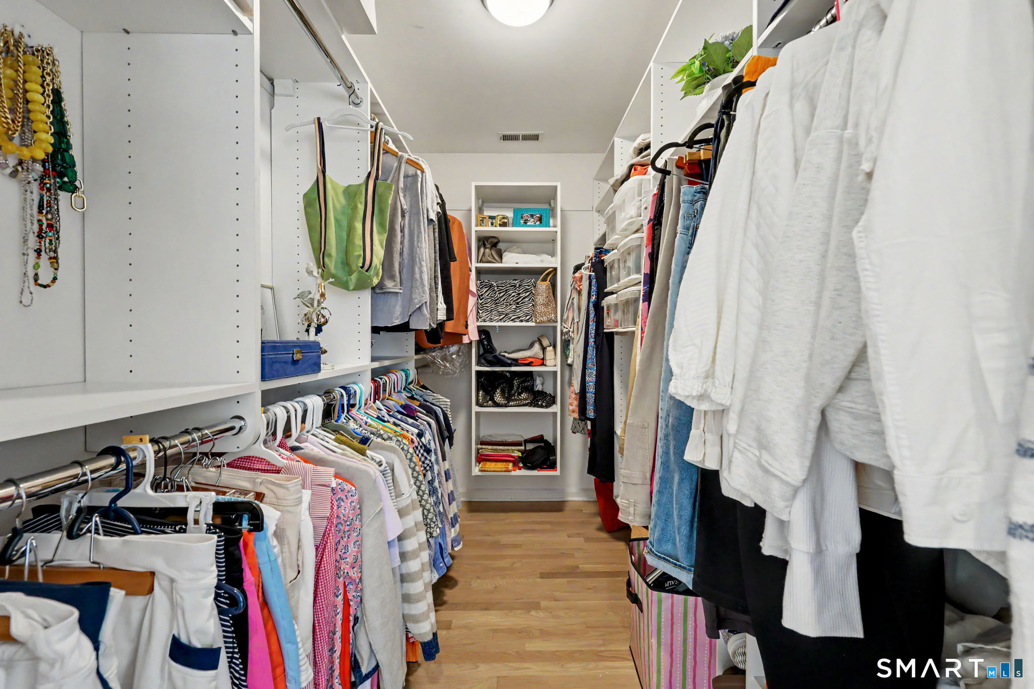 738 Rowland Road Fairfield, CT 06824 - Photo 25 of 37 Gallery Image 25