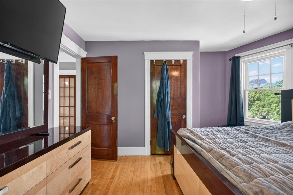 962 Pleasant Street Worcester, MA 01602 - Photo 20 of 32