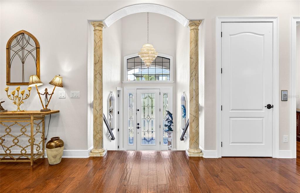 105 Wimbledon Court Redington Shores, FL 33708 - Photo 3 of 88