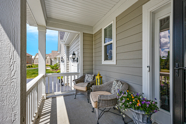 4380 John Milton Road Elgin, IL 60124 - Photo 3 of 30 a outdoor living space with furniture