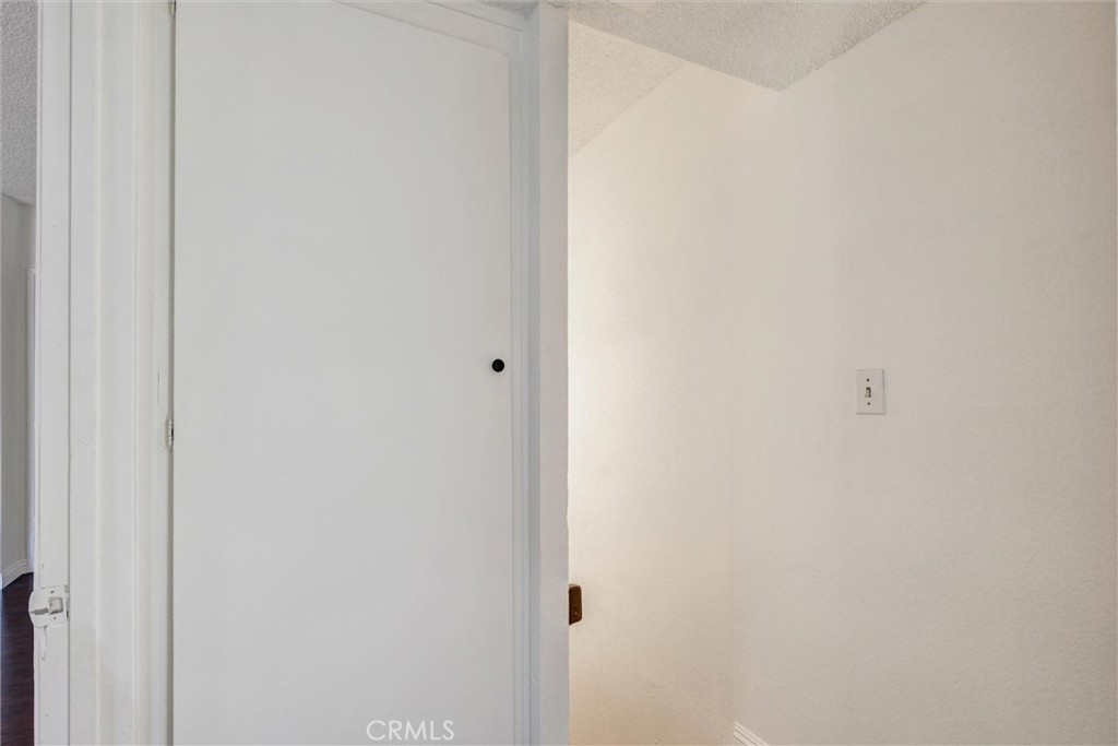 7033 Stewart And Gray Road, Unit 24 Downey, CA 90241 - Photo 26 of 39 a door