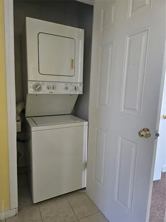 $2,200 | 76-37 Commonwealth Boulevard, Unit 2 | Glen Oaks