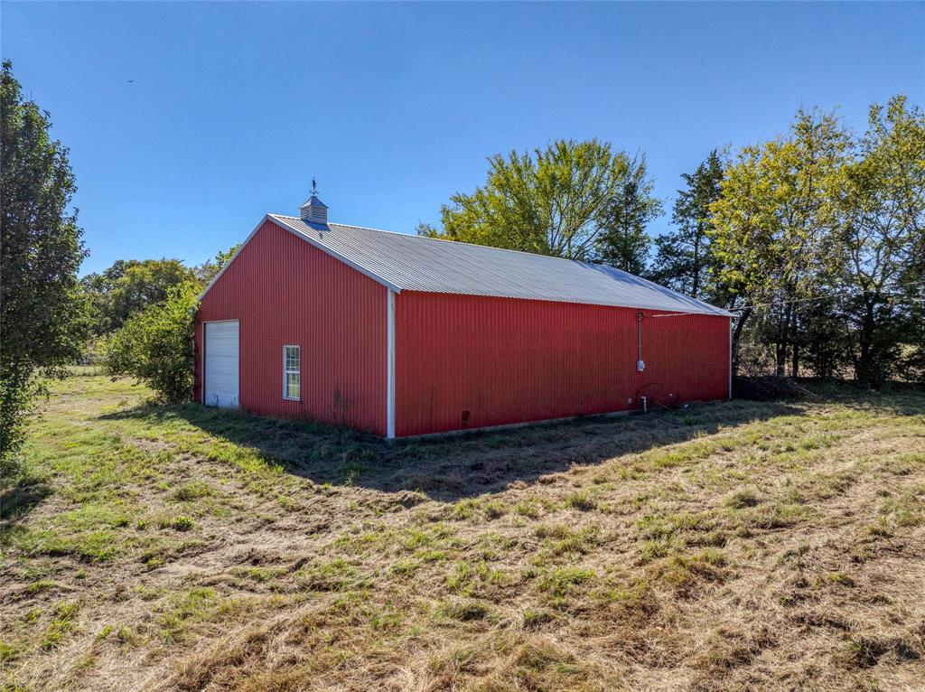 4231 Spalding Road Sherman, TX 75092 - Photo 3 of 13 View of 2 bedroom barndominium with wrokshop