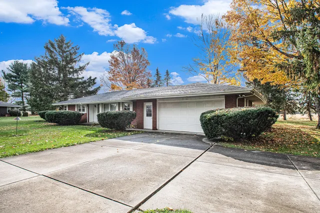 $264,000 | 570 Invicta Drive, Niles, MI 49120