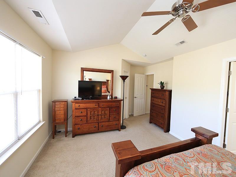 6010 McDevon Drive Raleigh, NC 27617 - Photo 13 of 20