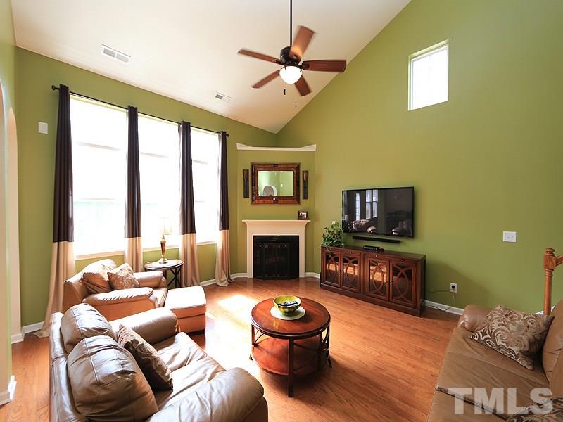 6010 McDevon Drive Raleigh, NC 27617 - Photo 8 of 20