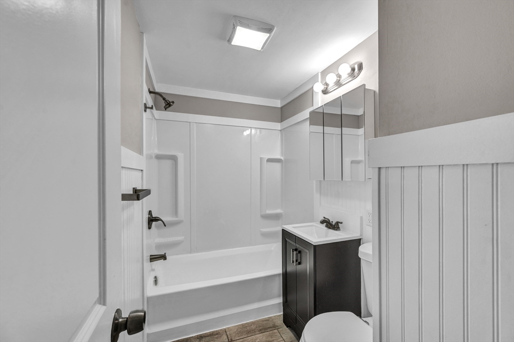 118 Pilgrim Road Springfield, MA 01118 - Photo 10 of 15 Gallery Image 10