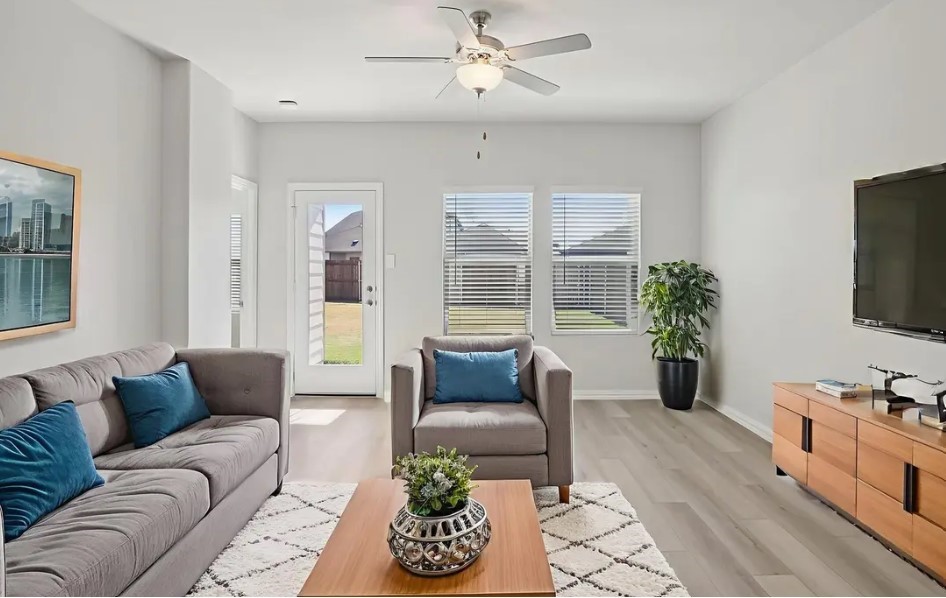 22623 Ellis Way New Caney, TX 77357 - Photo 3 of 8 Photo is not of the actual home, but is an inspirational photo of builder’s model home and may depict options, furnishings, and/or decorator features that are not included