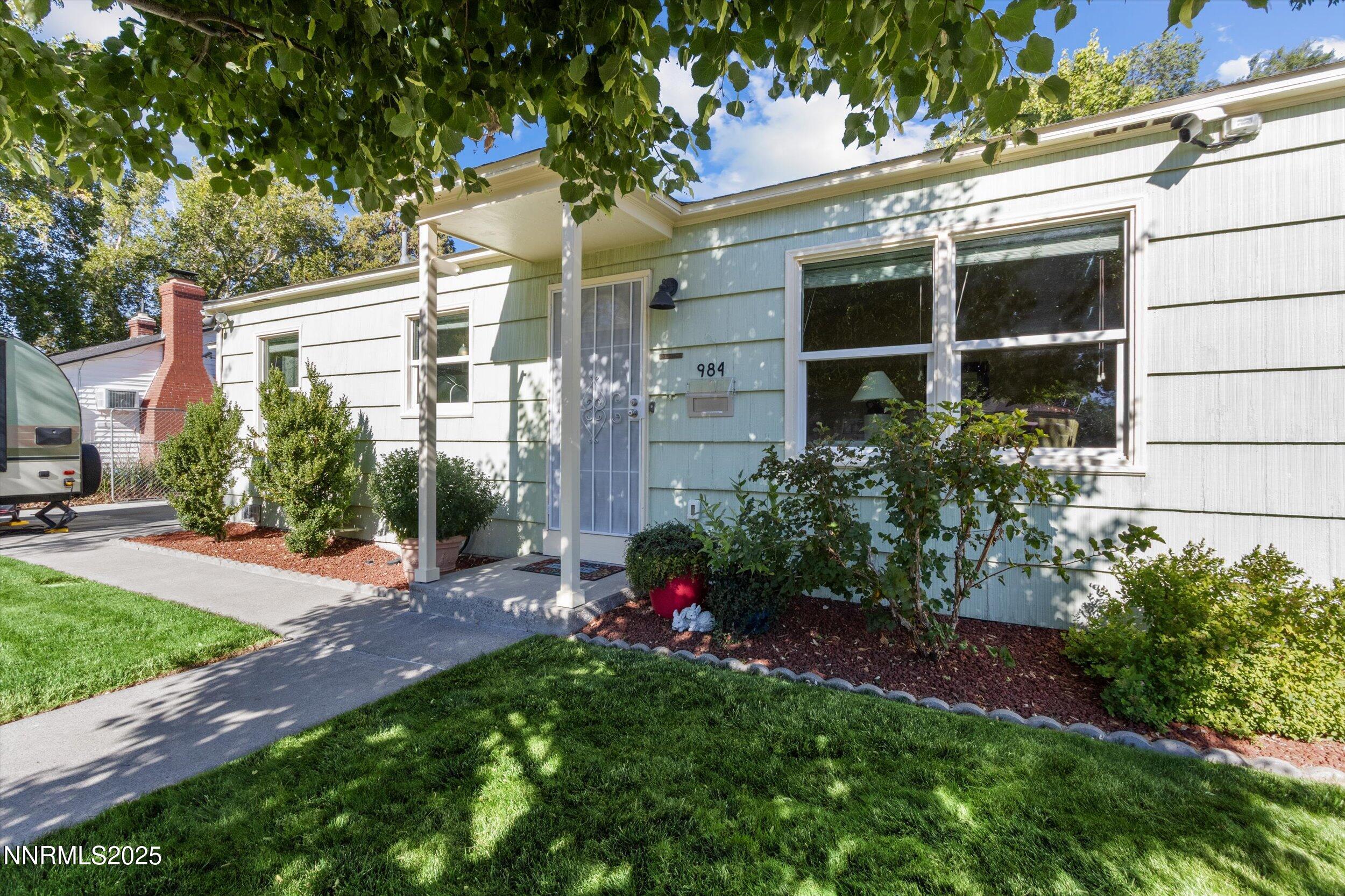 984 Bates Avenue Reno, NV 89502 - Photo 1 of 30 34-IMG_8754