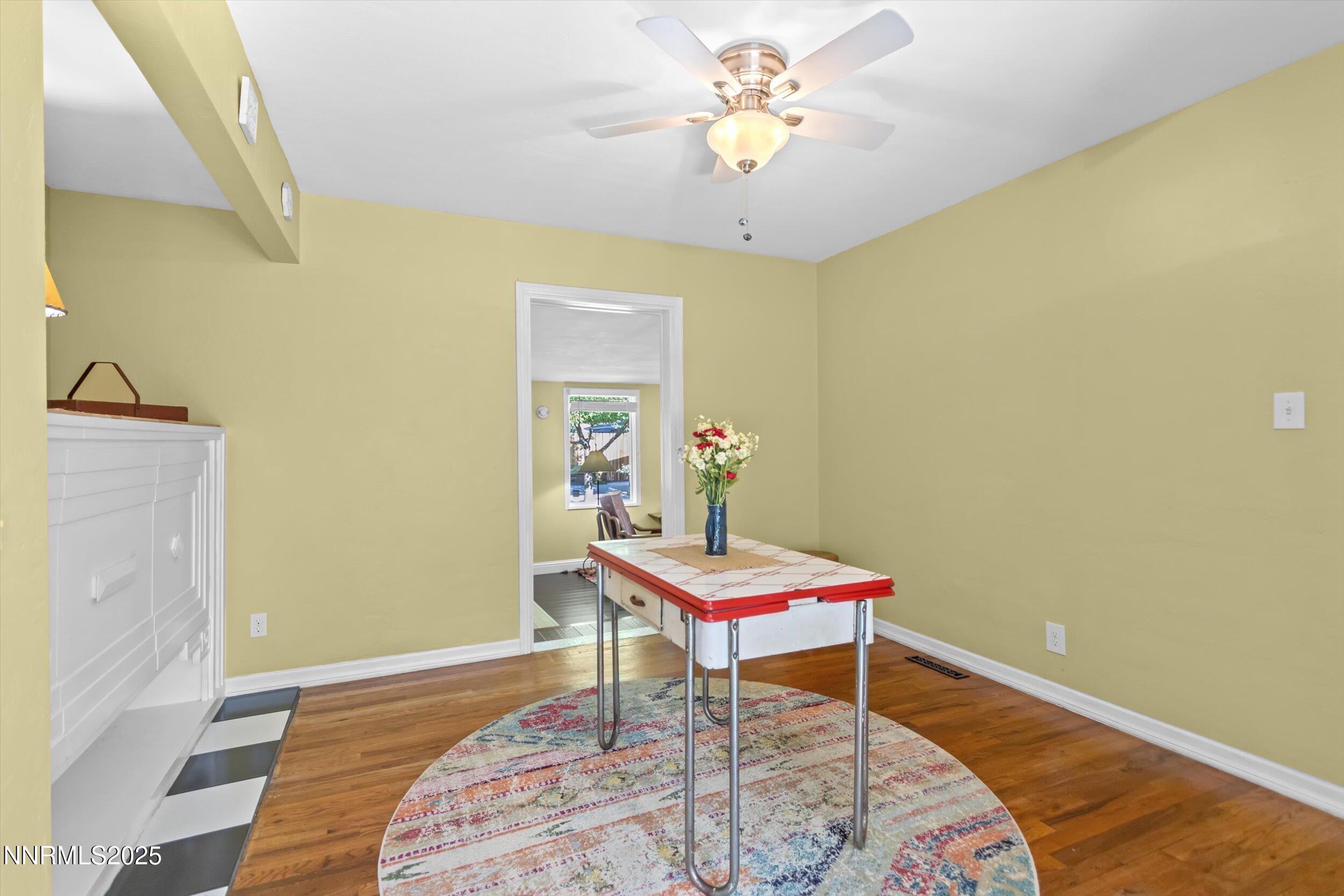 984 Bates Avenue Reno, NV 89502 - Photo 10 of 30 08-IMG_8675