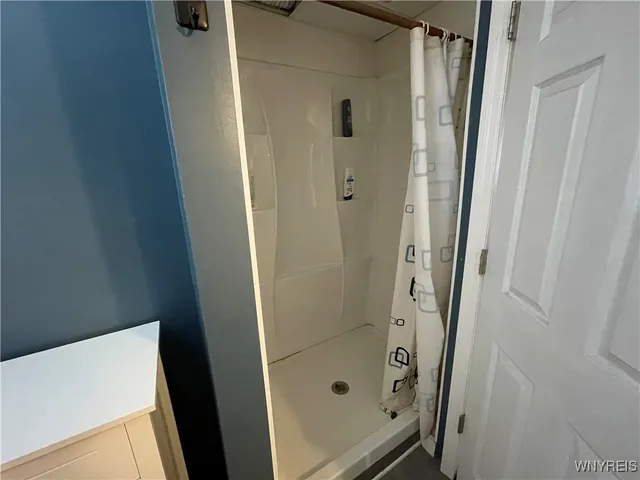 $269,900 | 5708 Aaron Drive, Lockport Town, NY 14094