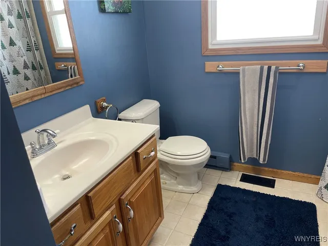 $269,900 | 5708 Aaron Drive, Lockport Town, NY 14094