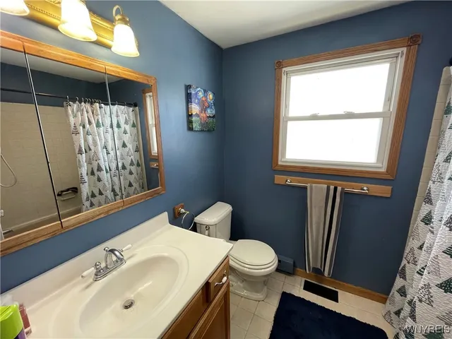 $269,900 | 5708 Aaron Drive, Lockport Town, NY 14094