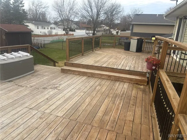 $269,900 | 5708 Aaron Drive, Lockport Town, NY 14094