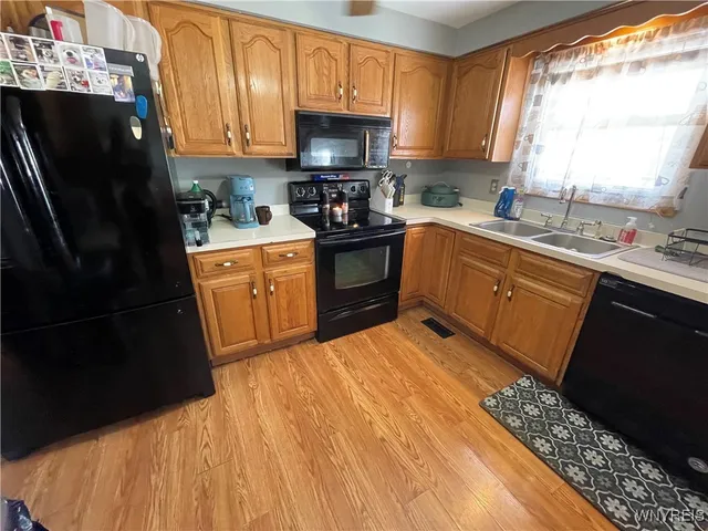 $269,900 | 5708 Aaron Drive, Lockport Town, NY 14094