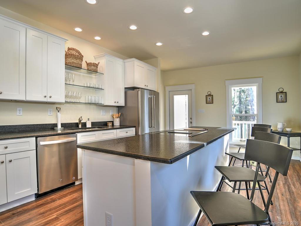 310 Pritchard Road Candler, NC 28715 - Photo 17 of 34 Gallery Image 17