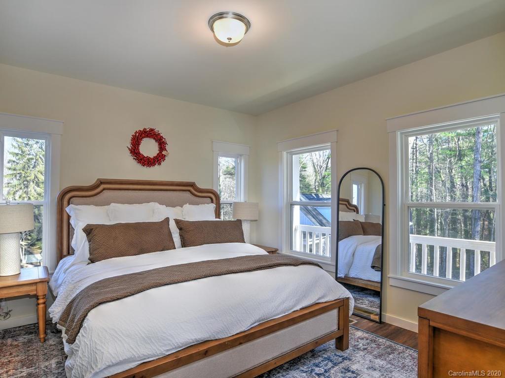 310 Pritchard Road Candler, NC 28715 - Photo 19 of 34 Gallery Image 19