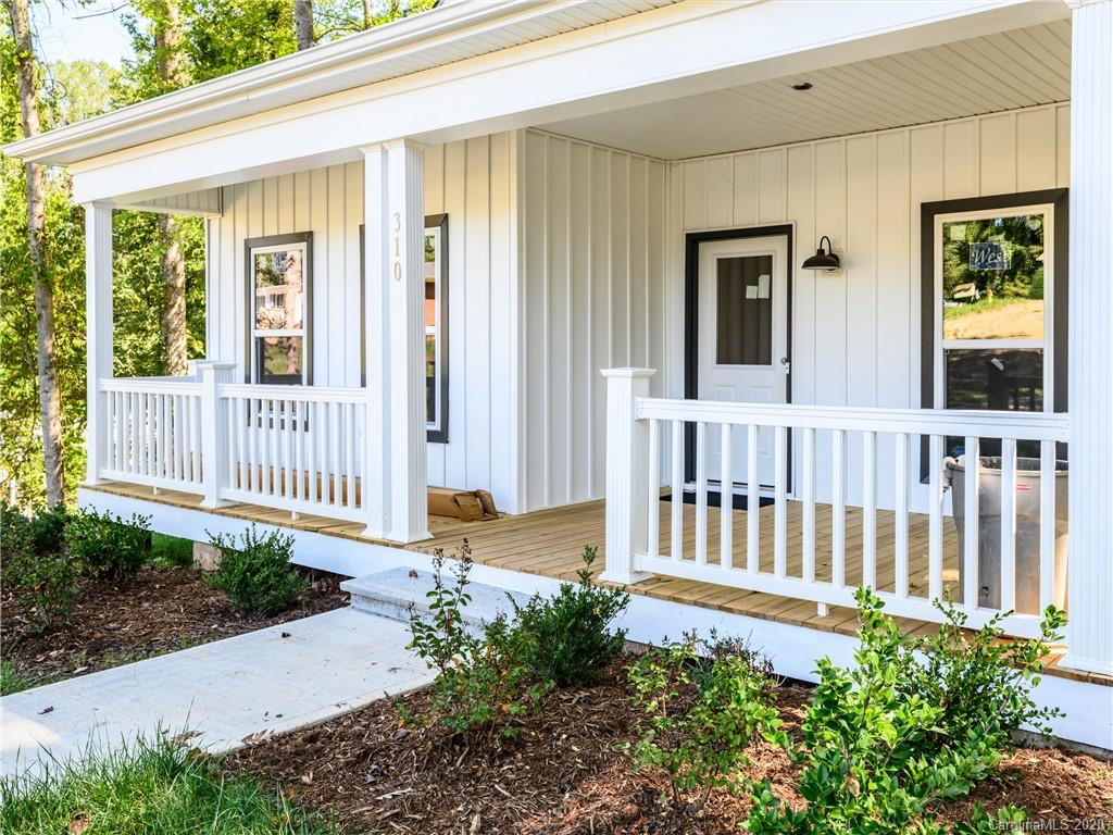 310 Pritchard Road Candler, NC 28715 - Photo 4 of 34 Gallery Image 4