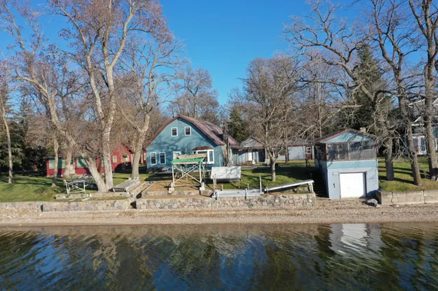 $1,300,000 | 14160 Indian Beach Road, Spicer, MN 56288