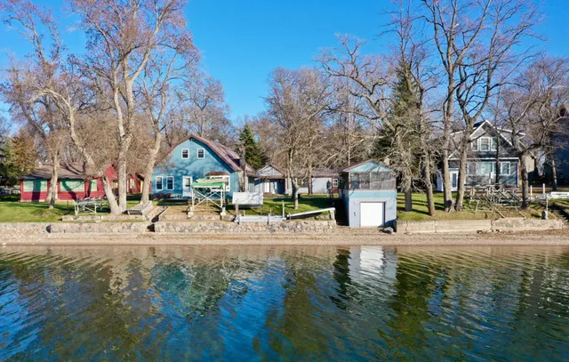 $1,300,000 | 14160 Indian Beach Road, Spicer, MN 56288