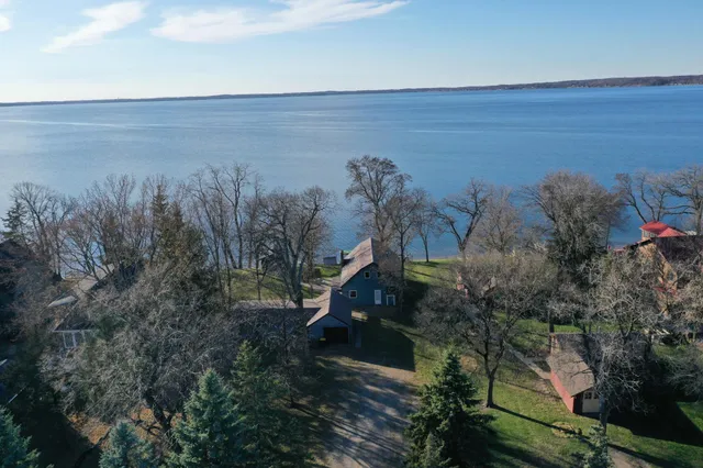 $1,300,000 | 14160 Indian Beach Road, Spicer, MN 56288