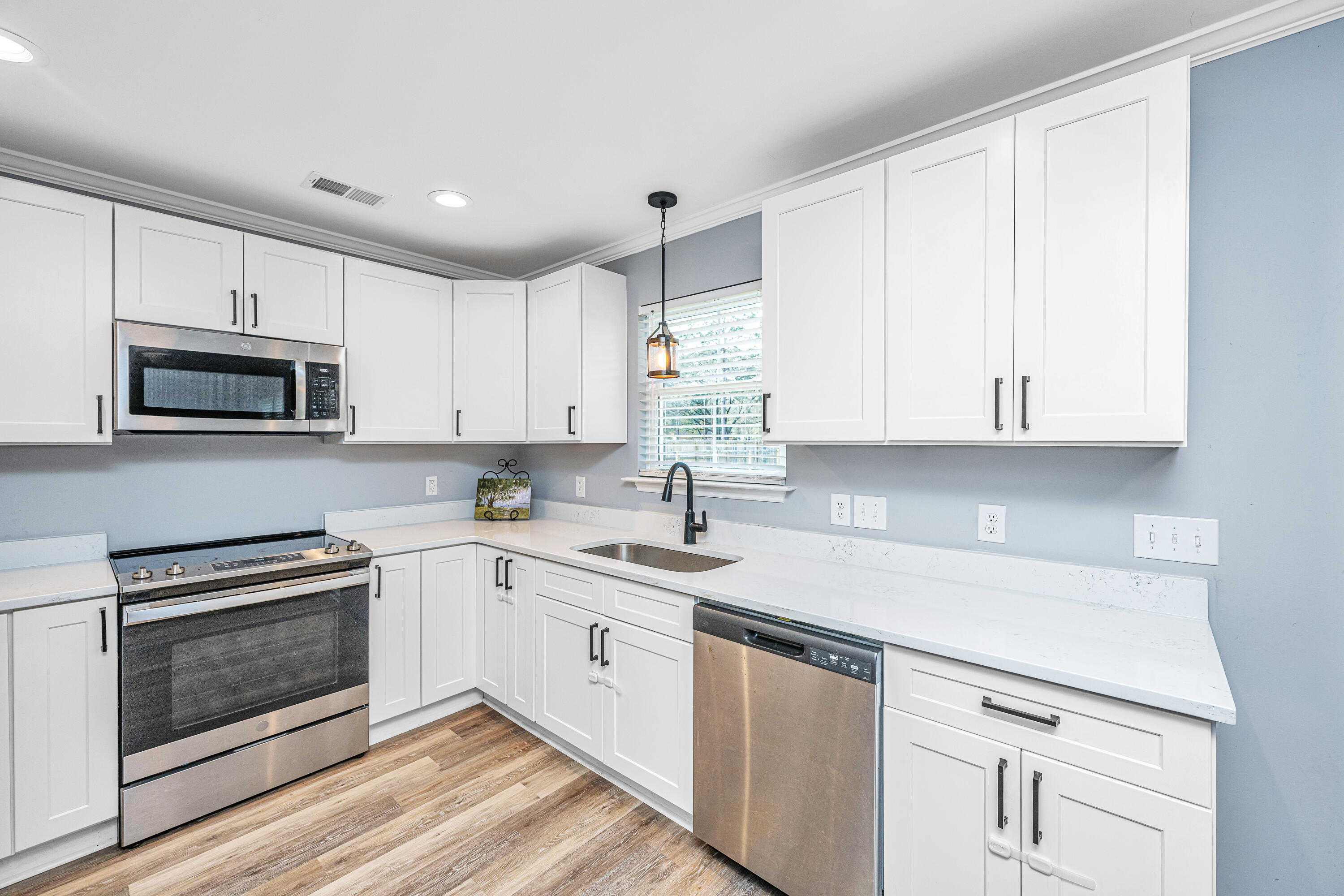 5731 Chaplins Landing Road Hollywood, SC 29449 - Photo 6 of 41 5731ChaplinsLandingRd022