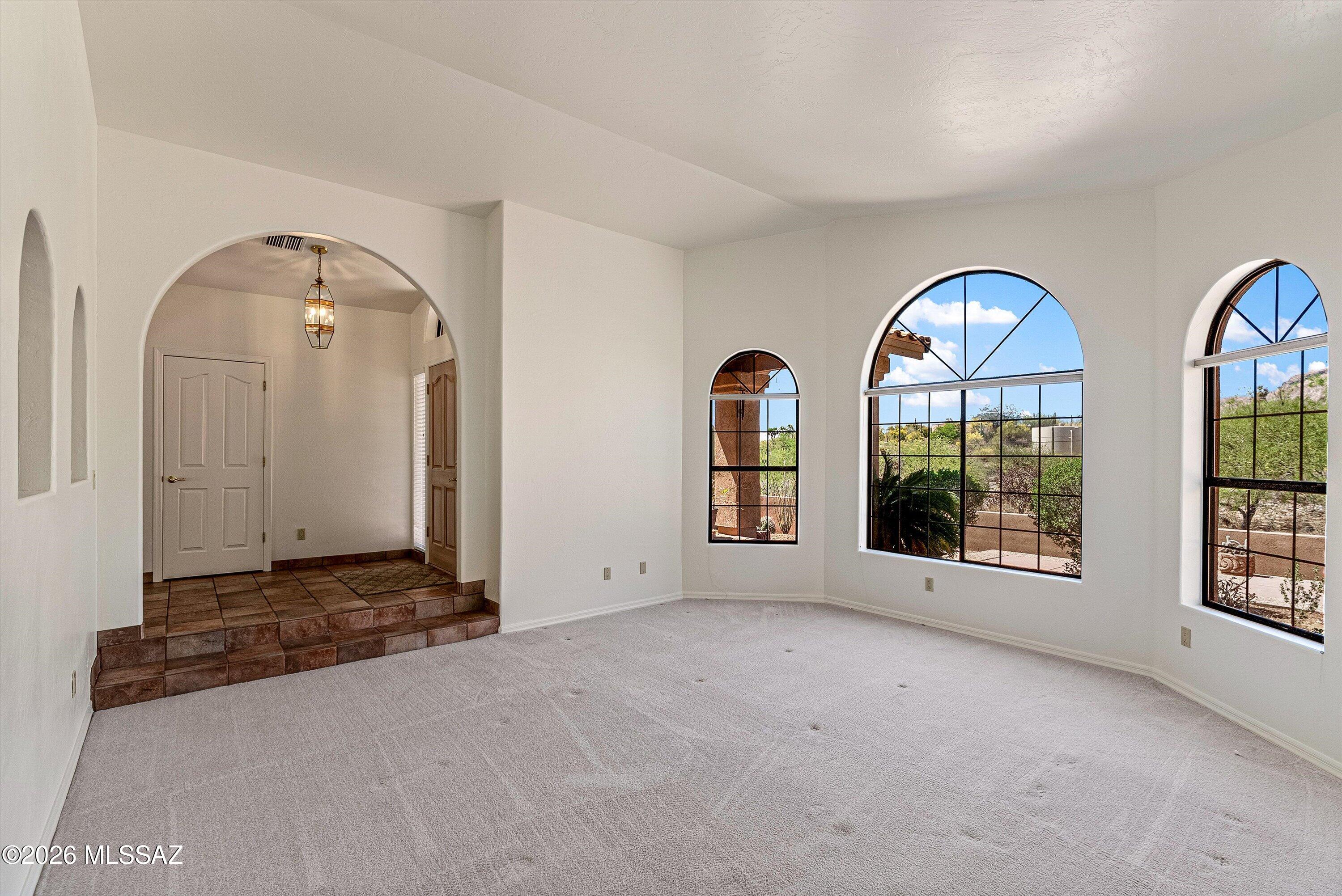 6340 North Valley View Road Tucson, AZ 85718 - Photo 7 of 44 Foyer & Living Room