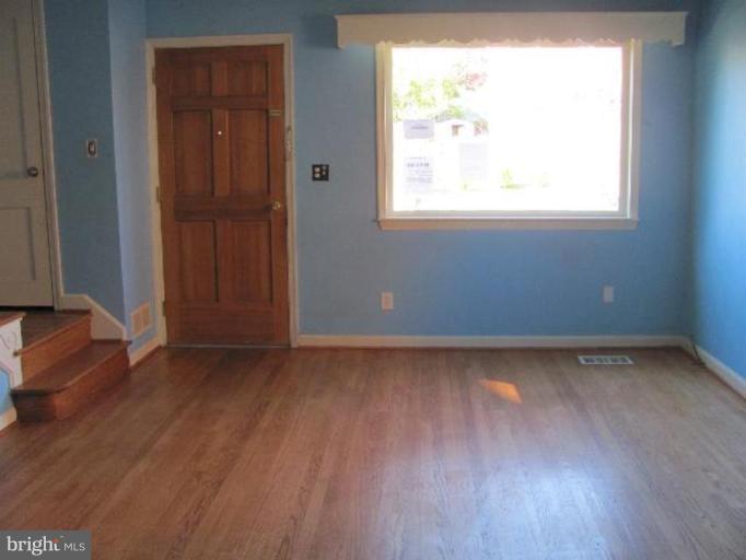 11911 Andrew Street Silver Spring, MD 20902 - Photo 1 of 9 Living Room