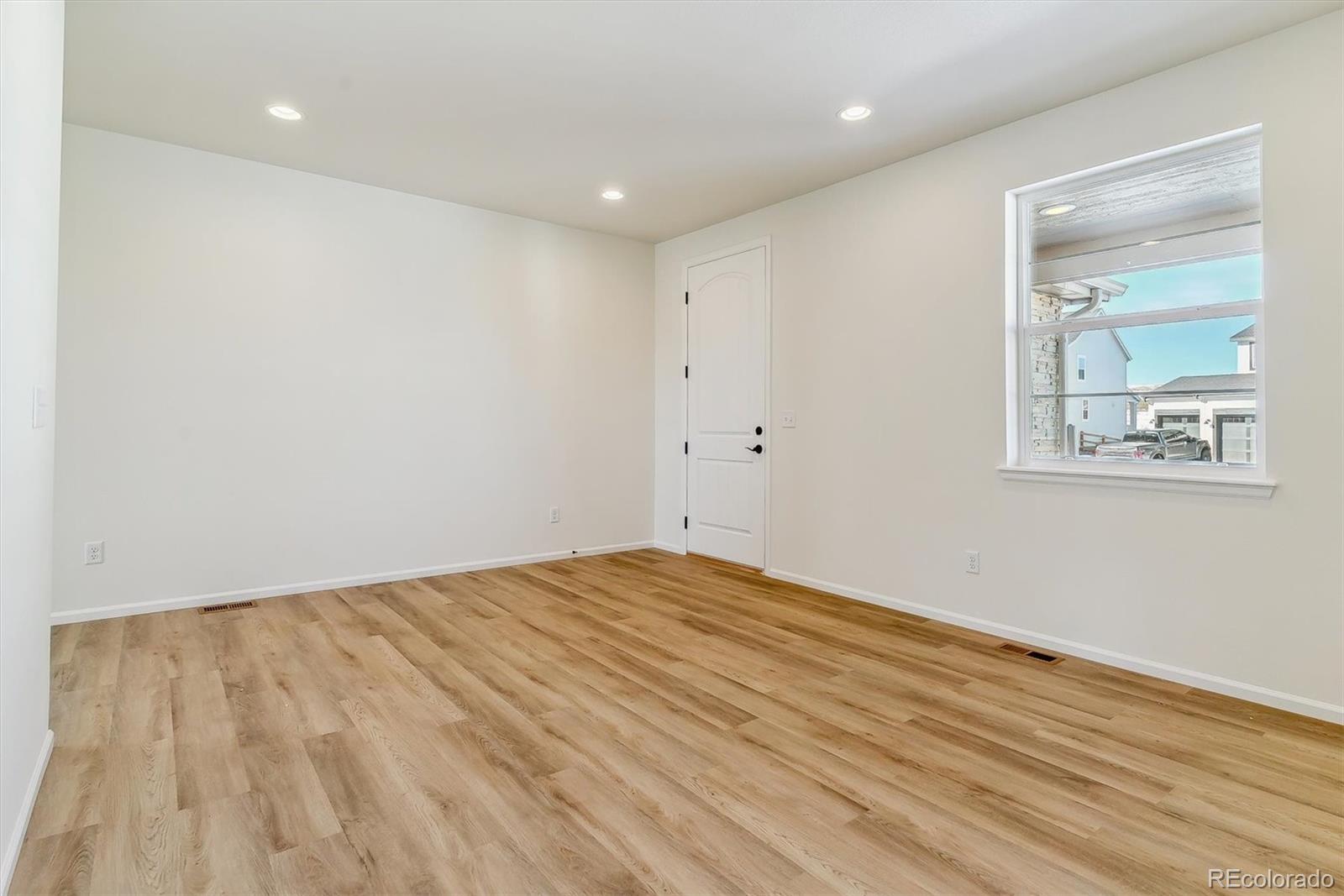 694 Penn Road Elizabeth, CO 80107 - Photo 2 of 34 Gallery Image 2