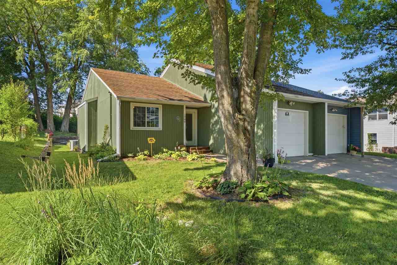 1988 Holiday Road Coralville, IA 52241 - Photo 1 of 31 Gallery Image 1