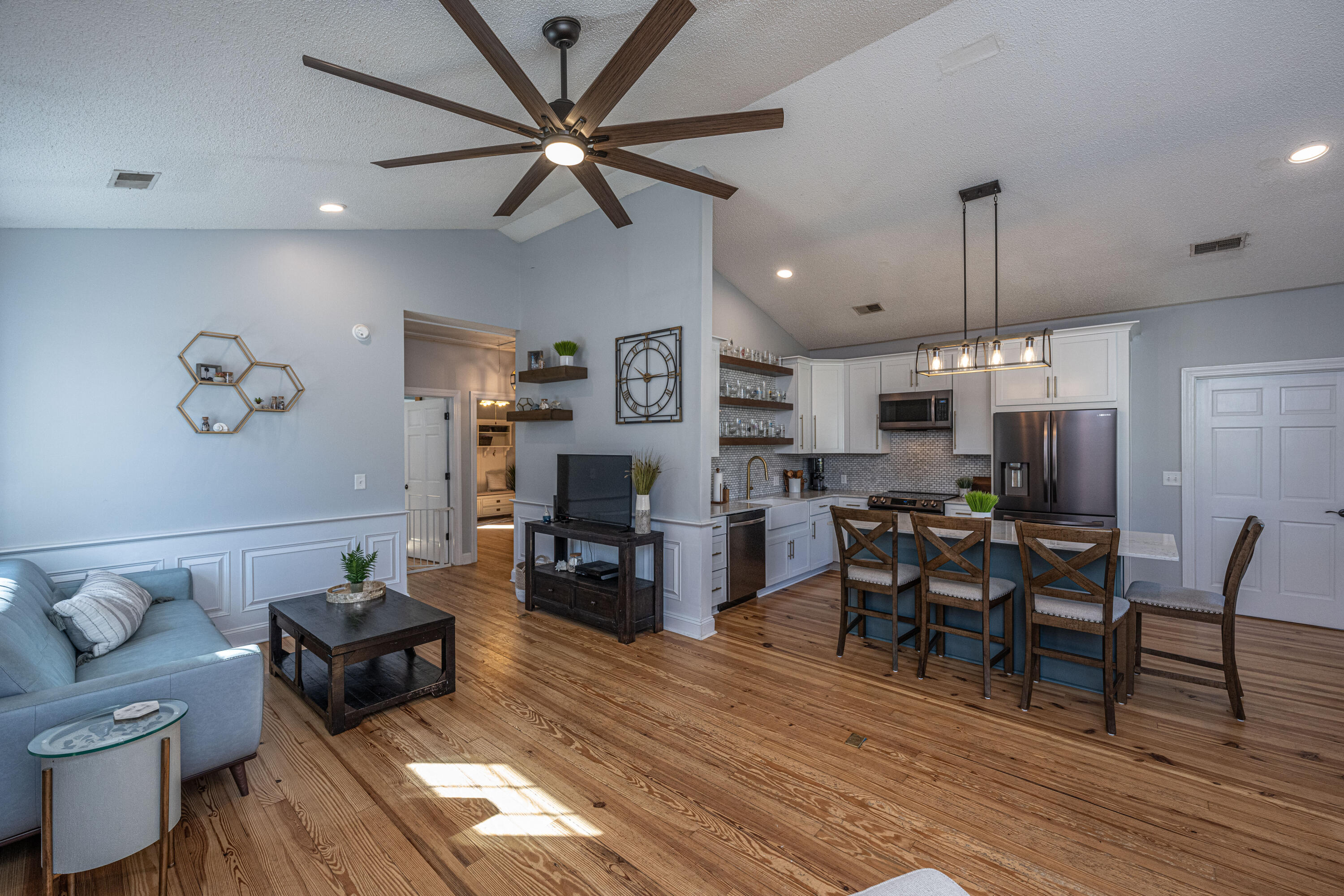 519 Savannah Road Ladson, SC 29456 - Photo 6 of 45 519SavannahRd008