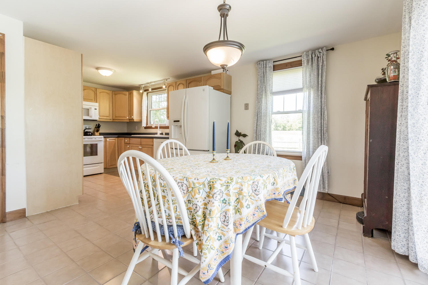 218 Middle Road Cumberland, ME 04021 - Photo 11 of 34 20190612rf-72018