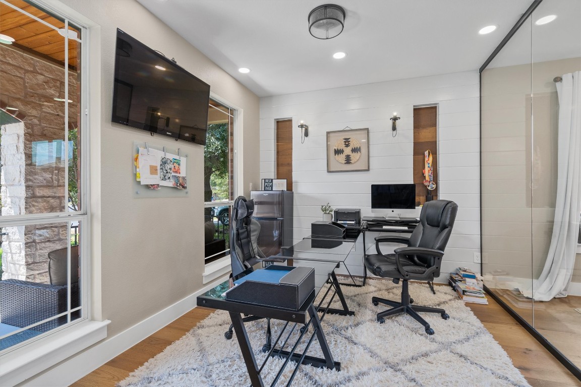 542 Centerbrook Place Round Rock, TX 78665 - Photo 6 of 40 a view of a livingroom with workspace and a couch