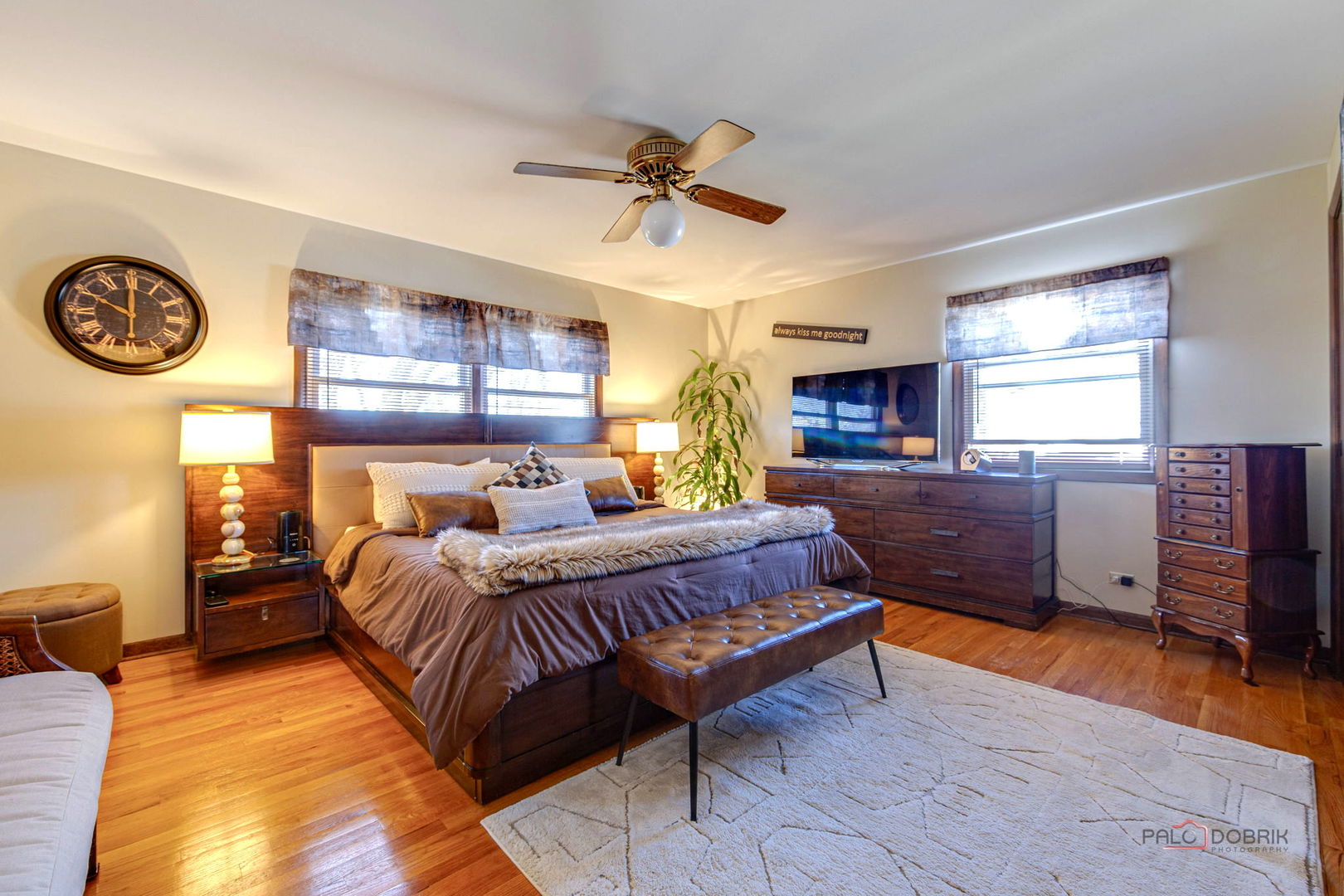 2042 South Goebbert Road Arlington Heights, IL 60005 - Photo 21 of 34 a living room with a bed furniture and a window