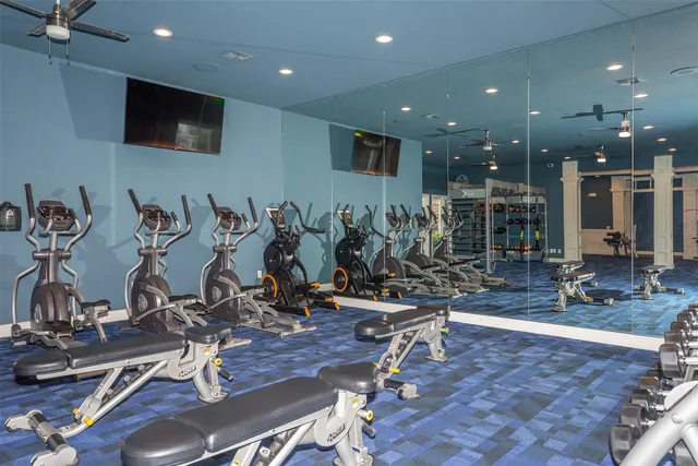 $1,480 | 19100 Glenwest Drive, Unit 221, Friendswood, TX 77546