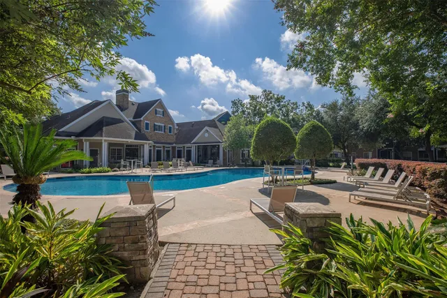 $1,480 | 19100 Glenwest Drive, Unit 221, Friendswood, TX 77546