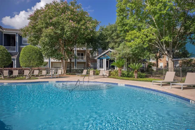 $1,480 | 19100 Glenwest Drive, Unit 221, Friendswood, TX 77546