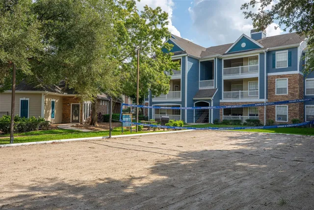 $1,480 | 19100 Glenwest Drive, Unit 221, Friendswood, TX 77546