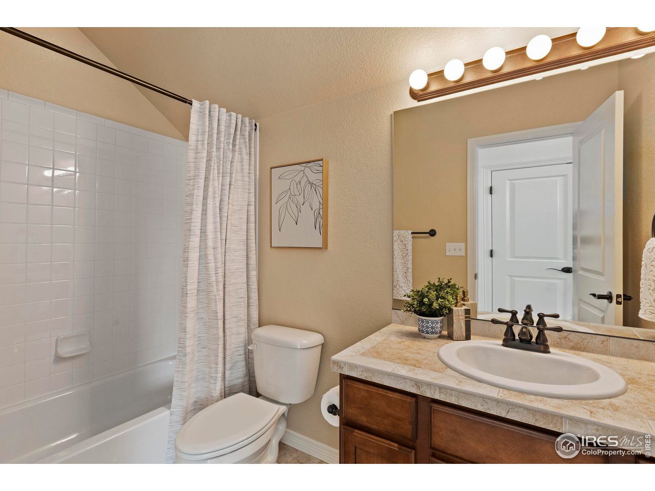 1827 Prairie Ridge Drive Fort Collins, CO 80526 - Photo 32 of 40 Gallery Image 32