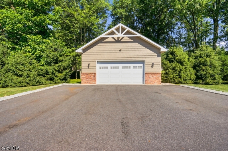 65 Washington Valley Road Warren, NJ 07059 - Photo 49 of 50 Gallery Image 49