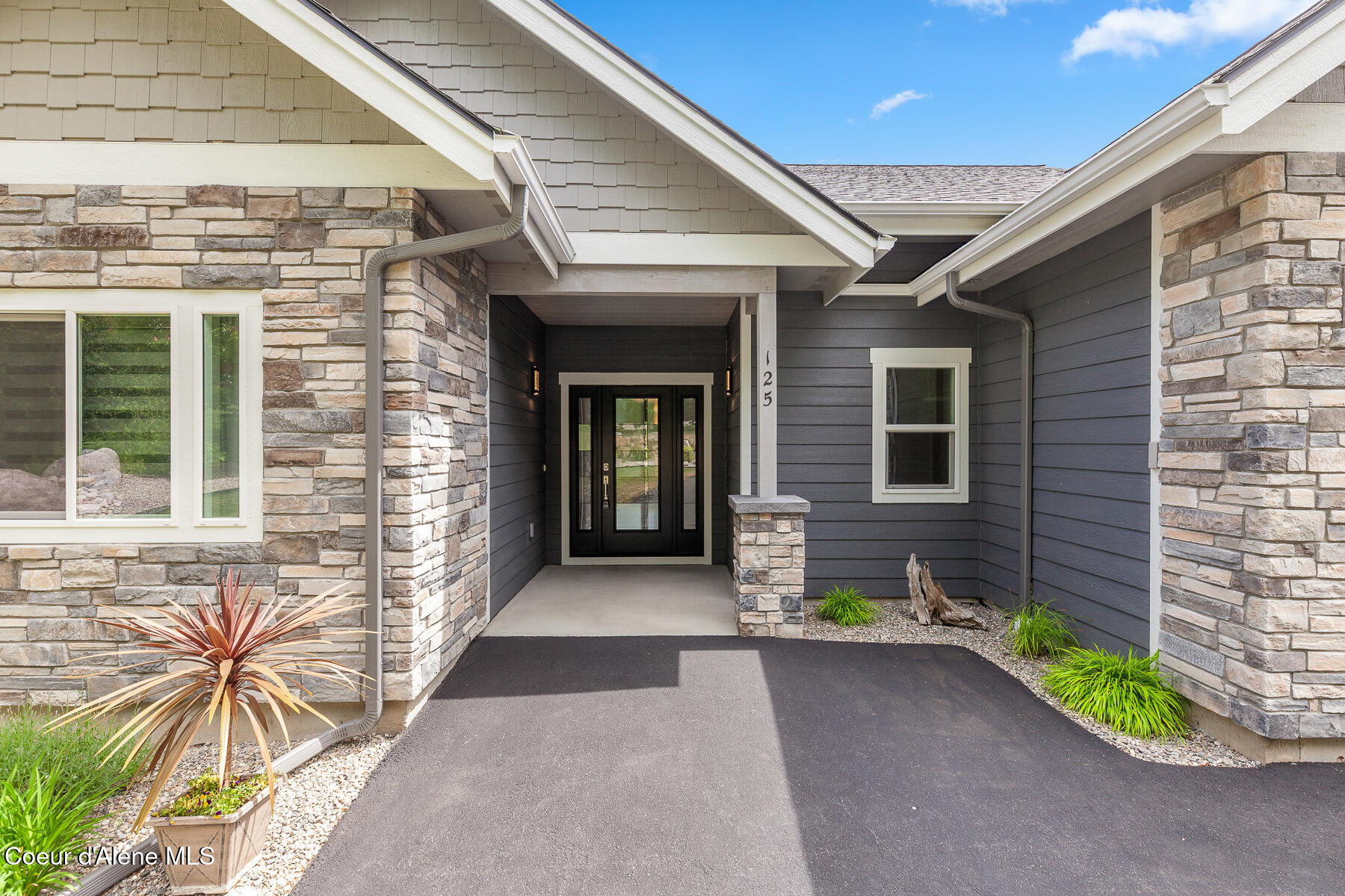 125 Golfview Lane Sandpoint, ID 83864 - Photo 3 of 49 Entry